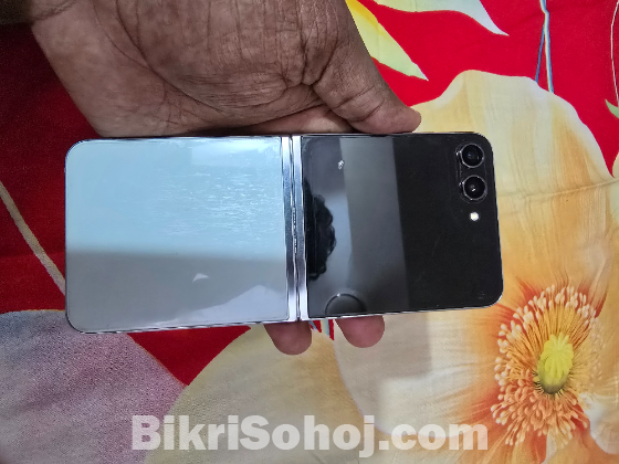 Samsung Z Flip 5